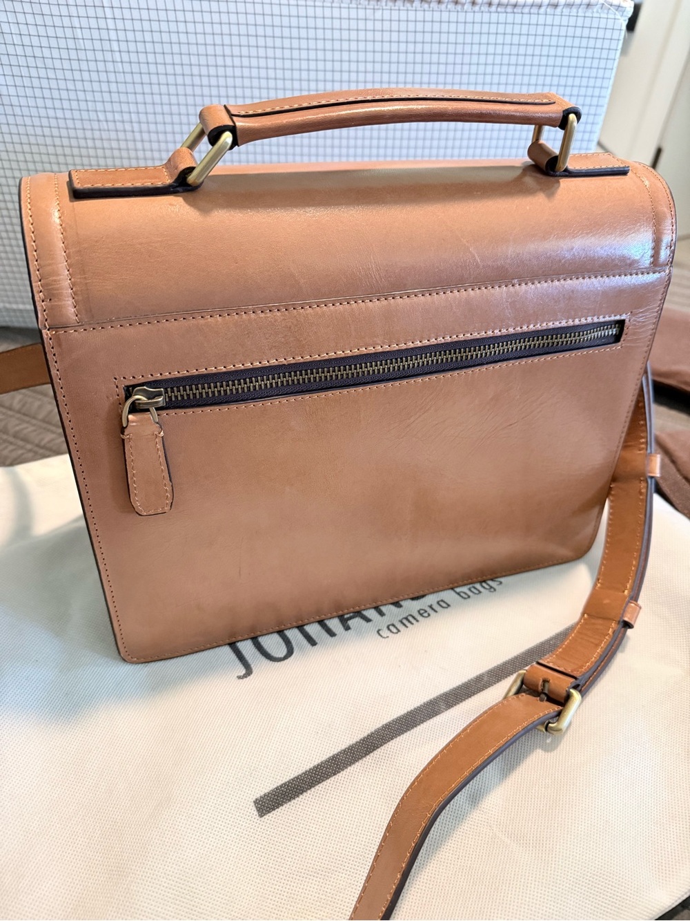 Johansen Leather Camera Bag - Picture 12 of 17